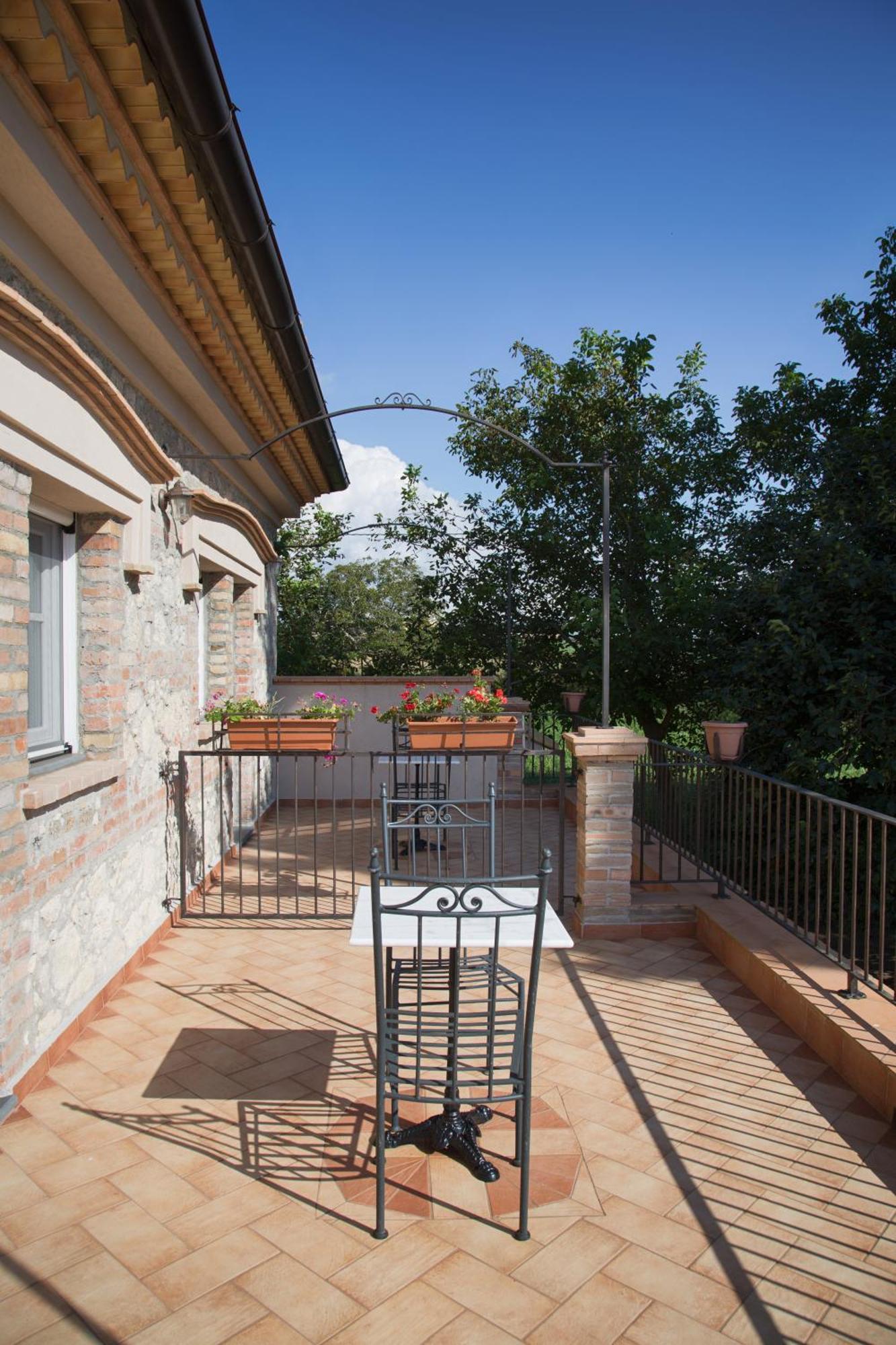 Вилла Don Carlo Agriturismo Di Charme Bio Le Pioppe Экстерьер фото